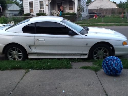 1996 ford mustang base coupe 2-door 3.8l