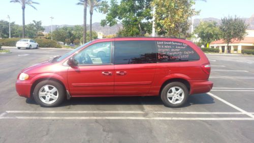 2005 dodge grand caravan sxt mini passenger van 4-door 3.8l (original owner)