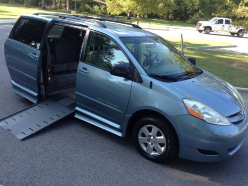 2008 toyota sienna le braun rampvan wheelchair handicap mobility van   ims rollx