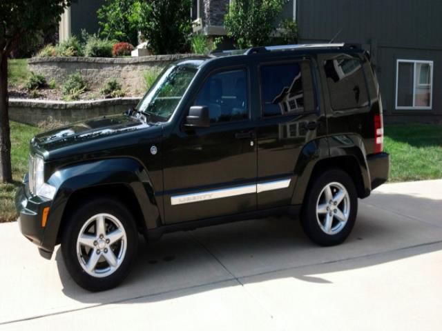 2011 - jeep liberty