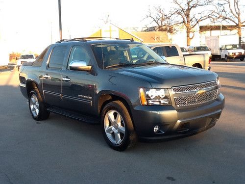 2011 chevrolet avalanche 2wd crew cab ls