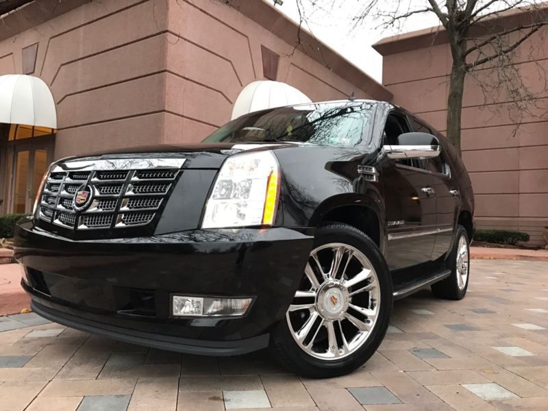 2014 cadillac escalade luxury sport utility 4-door