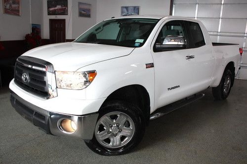 2012 toyota tundra base crew cab pickup 4-door 5.7l