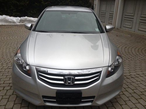 2011 honda accord ex sedan 4-door 2.4l   4800 miles