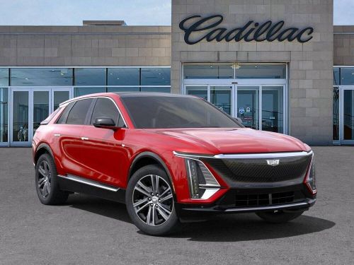 2024 cadillac lyriq luxury 2