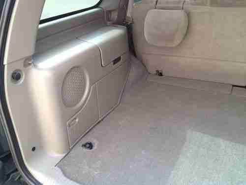 2004 Chevrolet Tahoe 1/2 Ton V8 4Door LS 2WD LOW MILES Runs Great, US $7,995.00, image 13