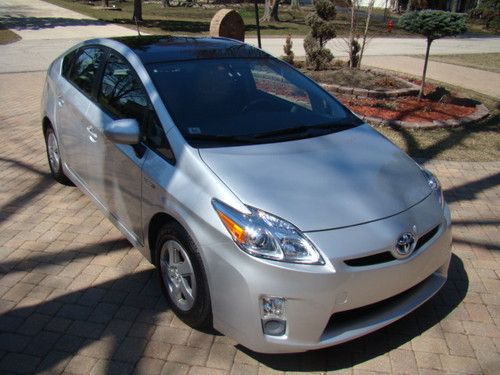 2010 toyota prius primium v(5)!!! gps(navi)!! leather!! sunroof!! bluetoth!!!!