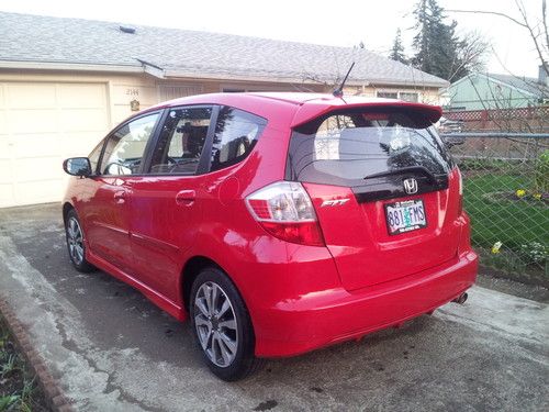 2012 honda fit sport hatchback 4-door 1.5l