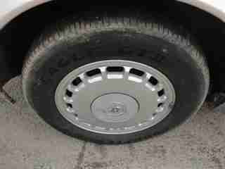 1991 Cadillac Allante Value Leader Convertible 2-Door 4.5L, image 10