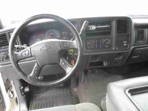 2004 Chevrolet Silverado 2500 HD LS Extended Cab Pickup 4-Door 6.6L *NO RESERVE*, image 17