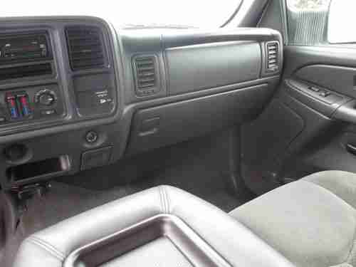 2004 Chevrolet Silverado 2500 HD LS Extended Cab Pickup 4-Door 6.6L *NO RESERVE*, image 18