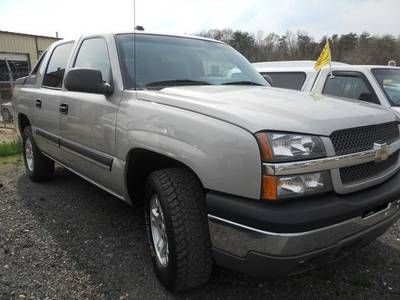 4door avalanche loaded w/sunroof in beautiful condition