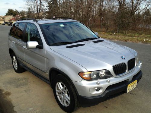 2006 bmw x5 3.0i sav in great shape with average mileage