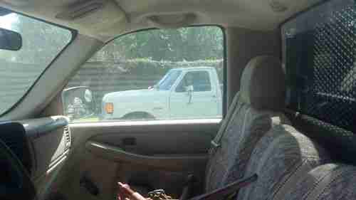 2006 Chevrolet Silverado 2500 HD Flatbed 2 Door Truck - NR - No Reserve, image 7