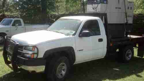 2006 Chevrolet Silverado 2500 HD Flatbed 2 Door Truck - NR - No Reserve, image 11