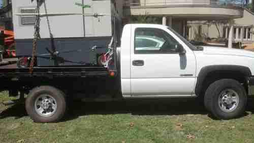 2006 Chevrolet Silverado 2500 HD Flatbed 2 Door Truck - NR - No Reserve, image 13