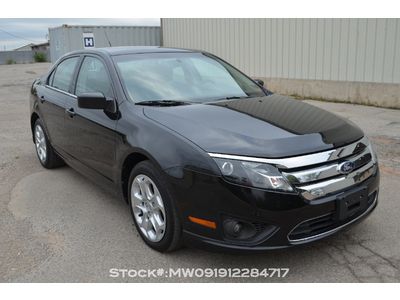 One-owner corporate lease ford fusion se with leather
