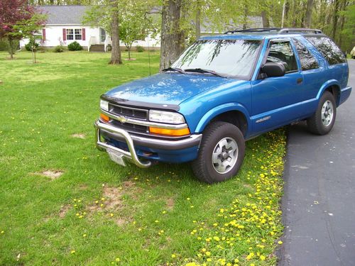 2001 chevrolet blazer ls sport utility 2-door 4.3l