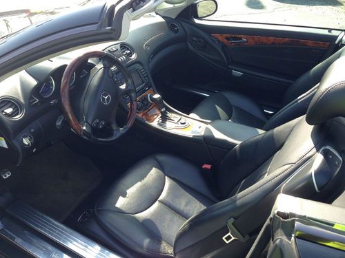 2007 mercedes-benz sl550 base convertible 2-door 5.5l