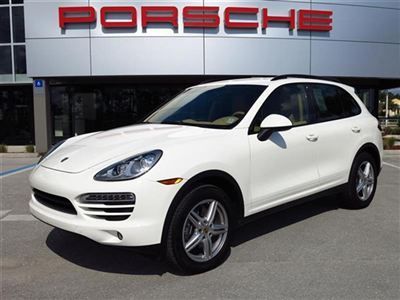 2012 porsche cayenne 3.6l, sand white, luxor beige, navigation, trailer hitch