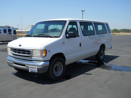 15 passenger ford van