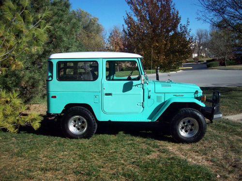 1976 toyota land cruiser fj40