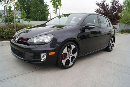 2012 vw gti 4-door. immaculate condition. 22k miles. 2.0 turbo. new oil change!