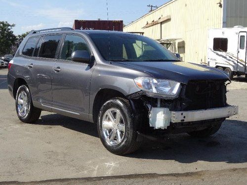 2010 toyota highlander damaged rebuilder only 26k miles runs! economical l@@k!!