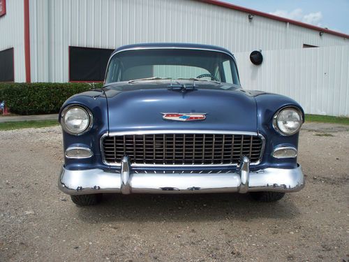 1955 CHEVROLET 2 DOOR SEDAN 210, image 2