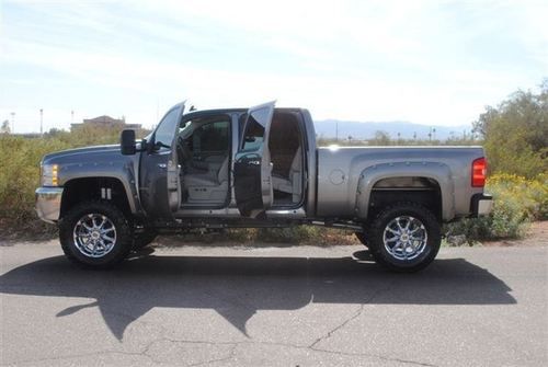 2008 Chevrolet Silverado 2500HD LTZ Truck, image 3