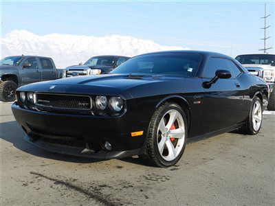 Srt8 6.1 v8 hemi leather sunroof nav 6 spped manual low miles perfect muscle car