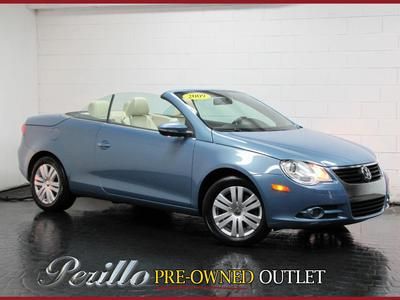 2009 volkswagen eos komfort//heated seats//moonroof//convertible hard top