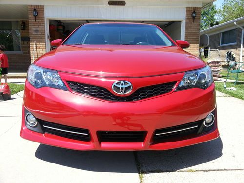 2012 toyota camry se sedan 4-door 2.5l