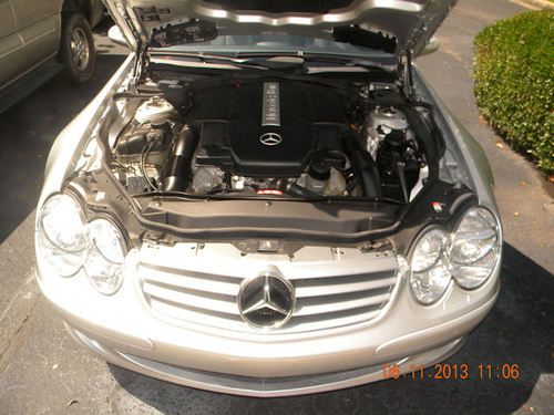 Very clean 2004 mercedes 500 sl with only 34500 miles, two owners
