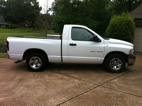 2002 dodge ram 1500 st standard cab pickup 2-door 3.7l