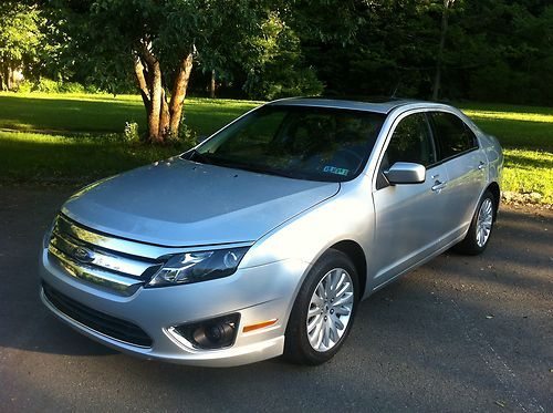 2010 ford fusion hybrid sedan 4-door 2.5l