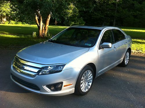 2010 ford fusion hybrid sedan 4-door 2.5l