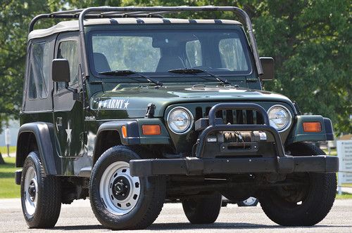 1998 jeep wrangler se 4x4 cd winch 1-owner clean carfax low miles no rust mint!