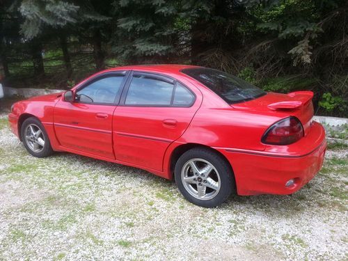 Red 2001 pontiac grand am gt ram air v6 nice car