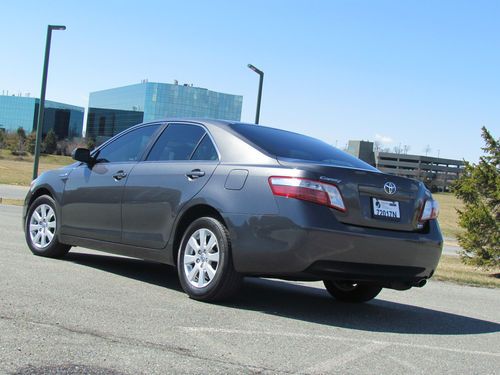 Camry hybrid, 47000 miles, one owner, moonroof, bluetooth, alloy wheels