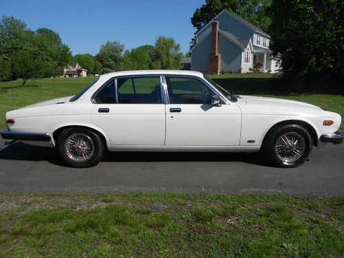 1982 jaguar xj6 base sedan 4-door 4.2l