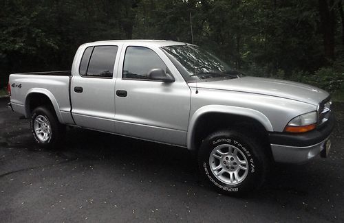 2004 dodge dakota sport crew cab pickup 4-door 4.7l silver 4x4 with leather