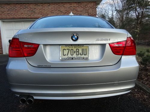 Bmw 2010 328i xdrive 4-door sedan mint condition