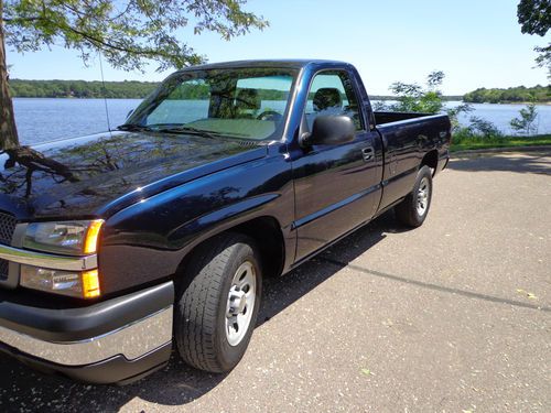 2005 chev 1/2 ton work truck