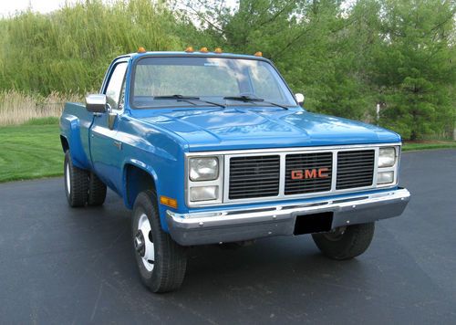 Gmc k3500 dually 2 door pickup 4x4