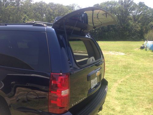 2007 Chevrolet Suburban 1500 LT Sport Utility 4-Door 5.3L 4WD, image 14
