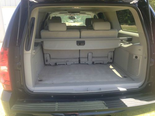 2007 Chevrolet Suburban 1500 LT Sport Utility 4-Door 5.3L 4WD, image 15