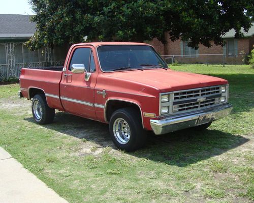 1985 chevrolet c-10 scottsdale (swb) in good, unmolested condition.