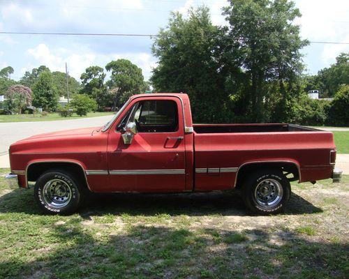1985 Chevrolet C-10 Scottsdale (SWB) in good, unmolested condition., image 4
