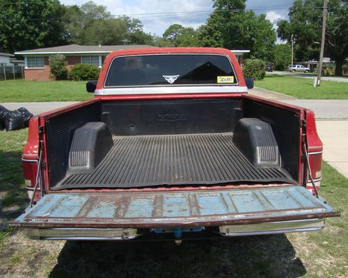 1985 Chevrolet C-10 Scottsdale (SWB) in good, unmolested condition., image 8